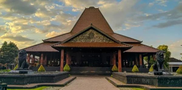 Gambar Rumah Joglo Sederhana