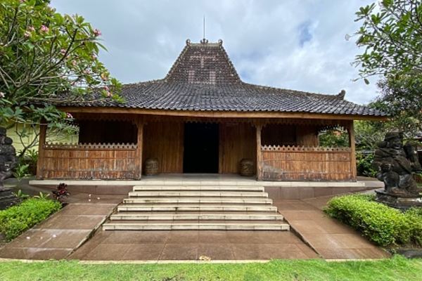 Model Joglo Depan Rumah_ Desain yang Menarik dan Elegan